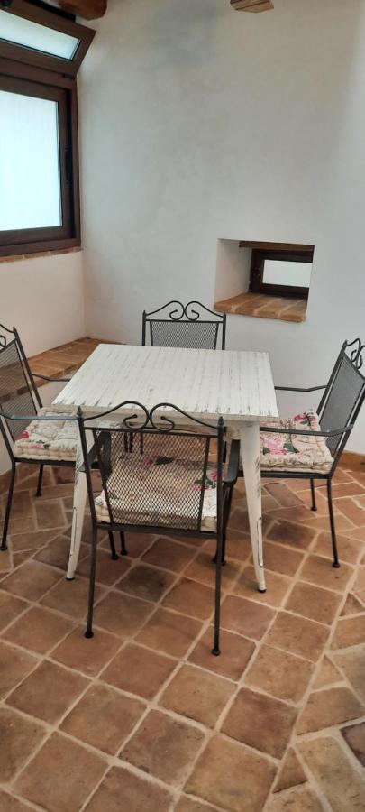 Picchio&Pinocchio Guest House Сульмона Экстерьер фото