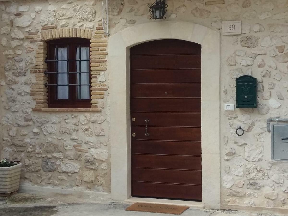Picchio&Pinocchio Guest House Сульмона Экстерьер фото
